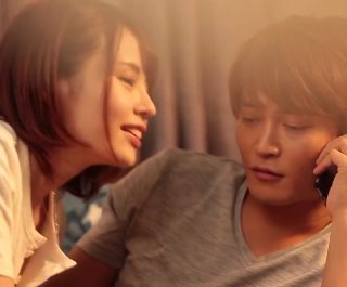 Lén mây mưa với người yêu cũ khi vợ đi vắng